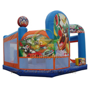 inflatable Looney Tunes jumping castle
